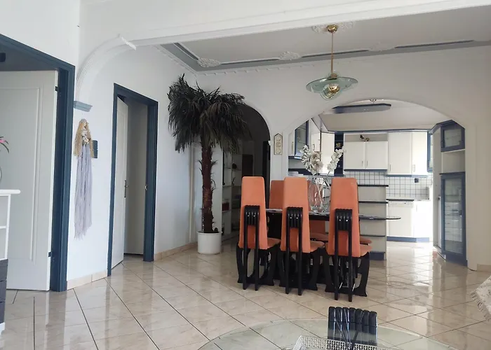 Rafaela\'S Apartment